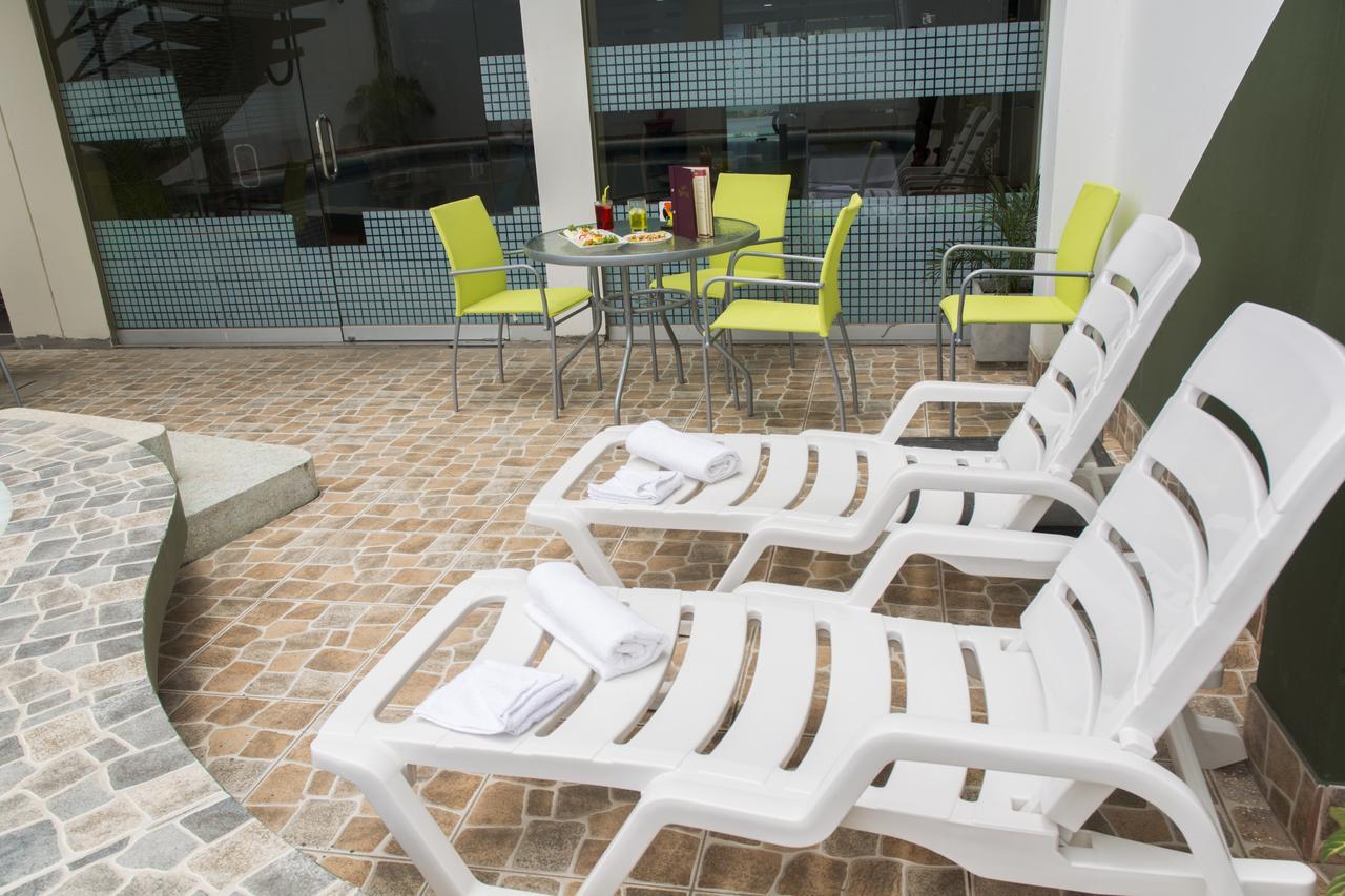 Hotel Jhor Bush Pucallpa Esterno foto