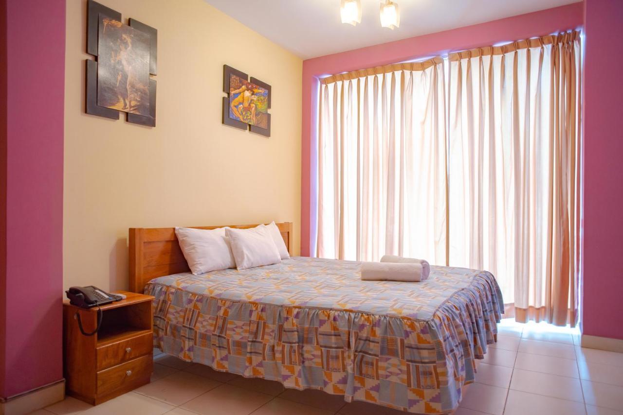 Hotel Jhor Bush Pucallpa Esterno foto