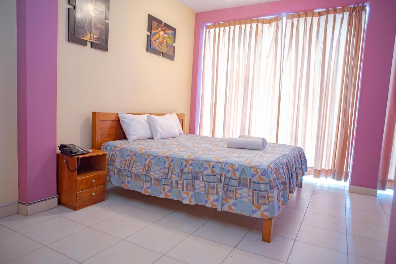 Hotel Jhor Bush Pucallpa Esterno foto