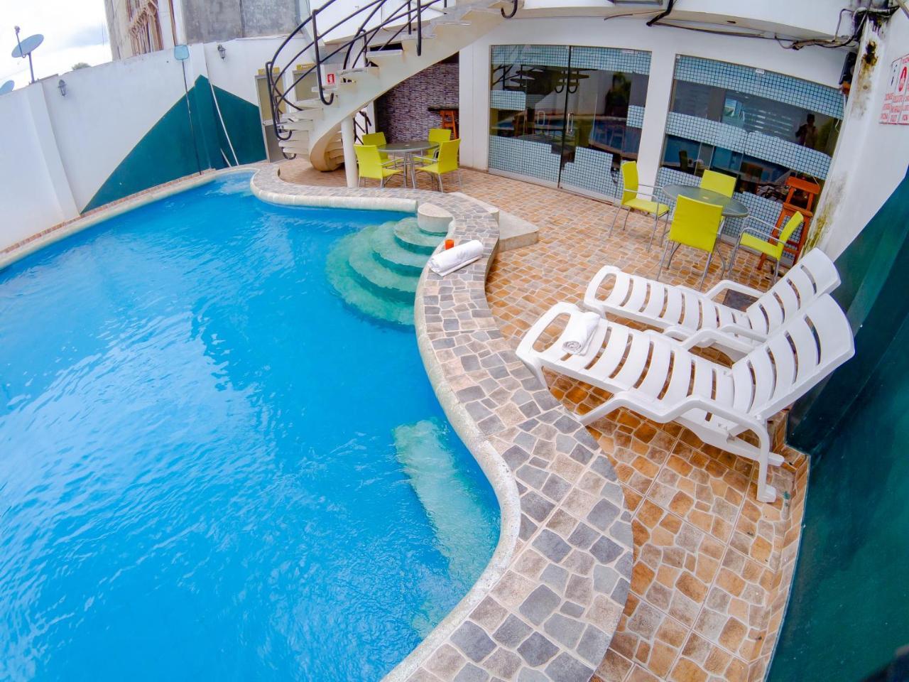 Hotel Jhor Bush Pucallpa Esterno foto
