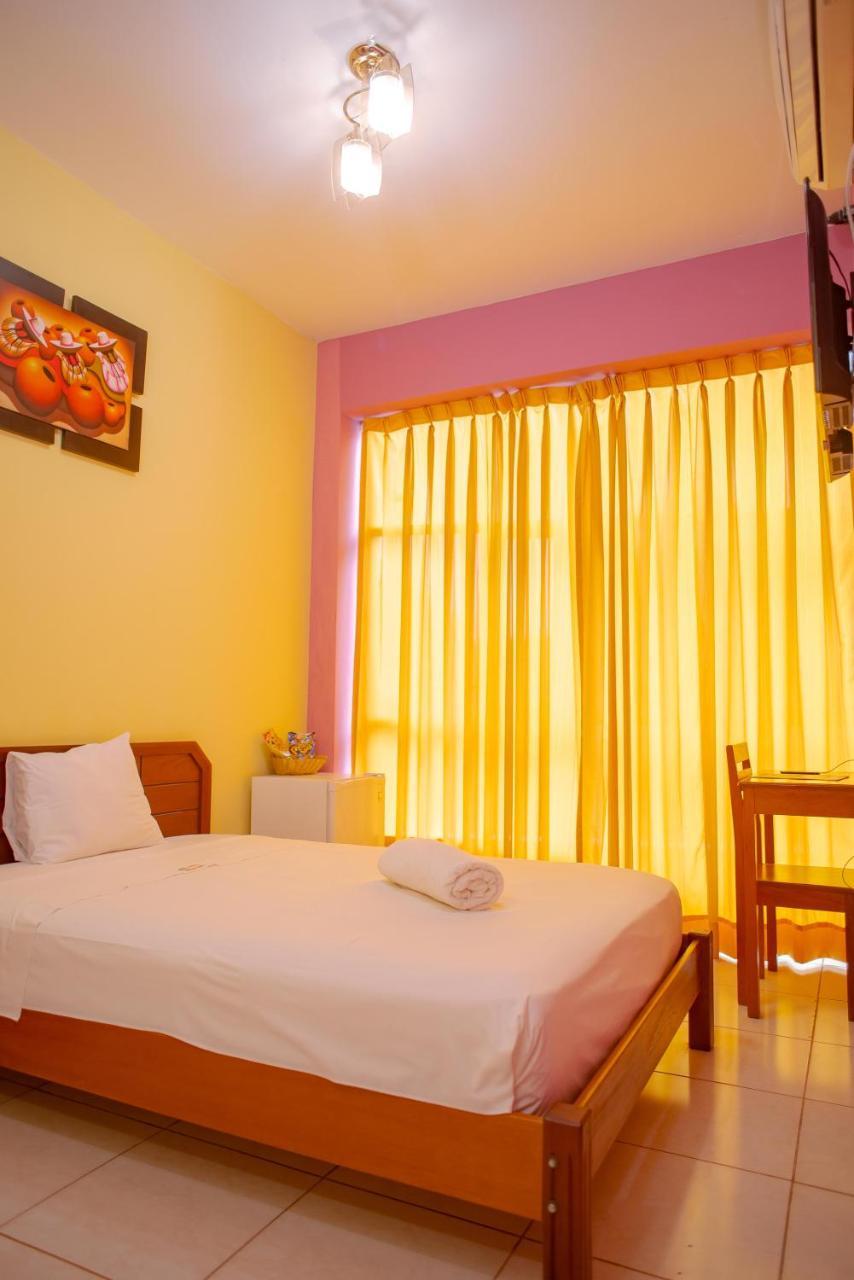 Hotel Jhor Bush Pucallpa Esterno foto
