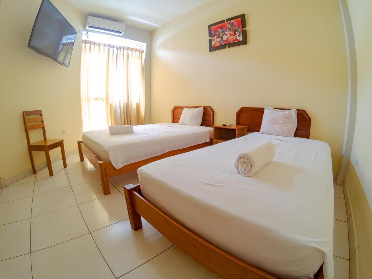Hotel Jhor Bush Pucallpa Esterno foto