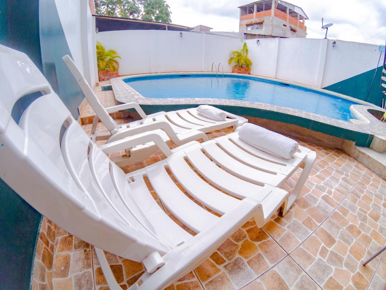 Hotel Jhor Bush Pucallpa Esterno foto
